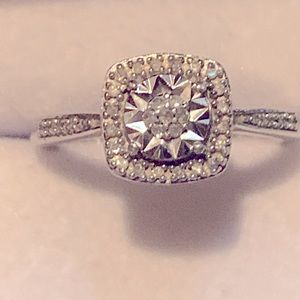 SS 925 1/10 CTTW Diamond Ring